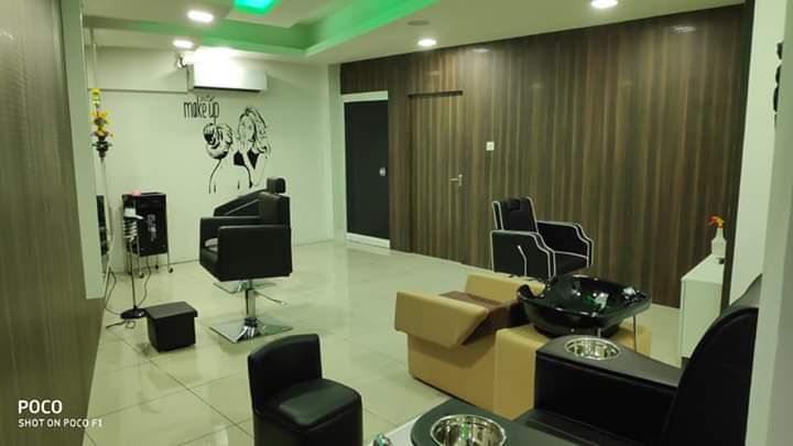 Salon Interior - Modern Setup