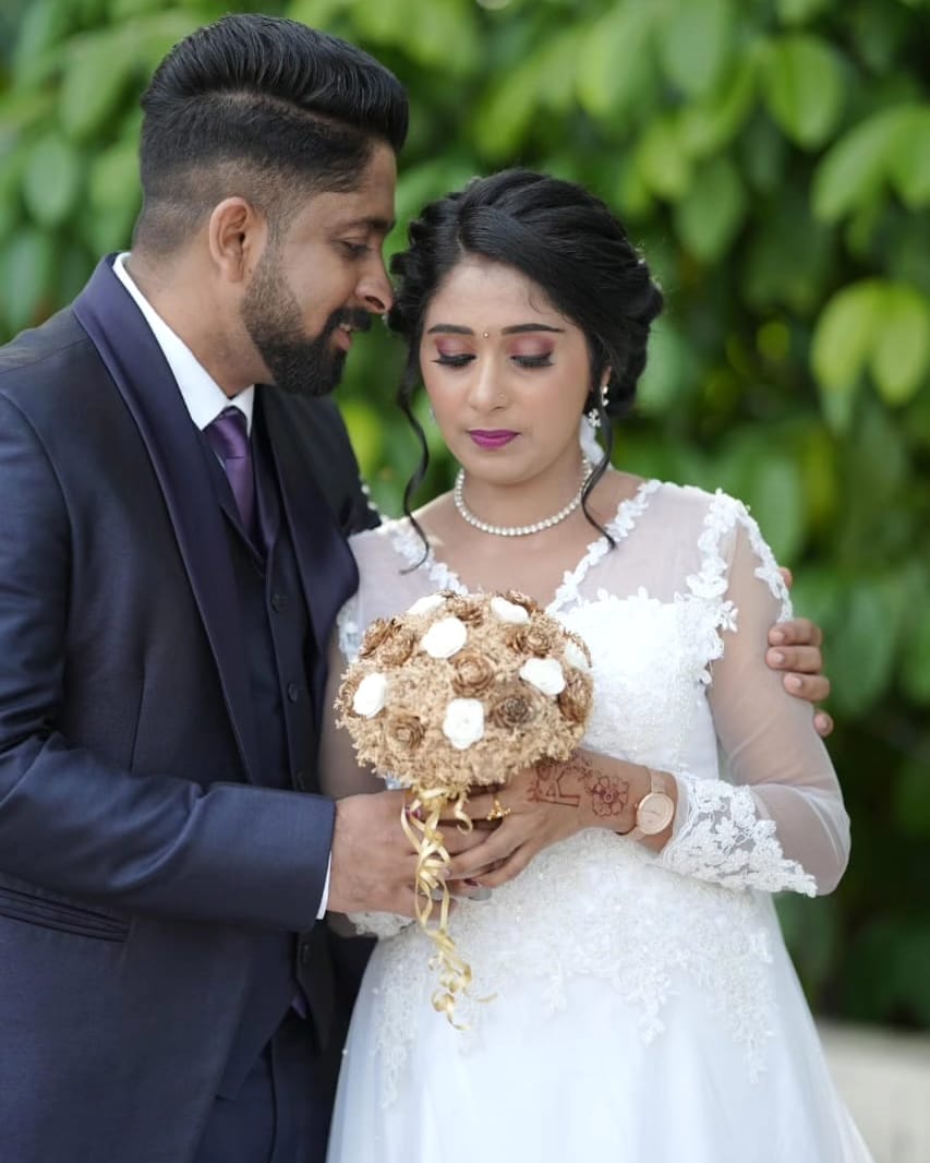 Engagement Couple Look